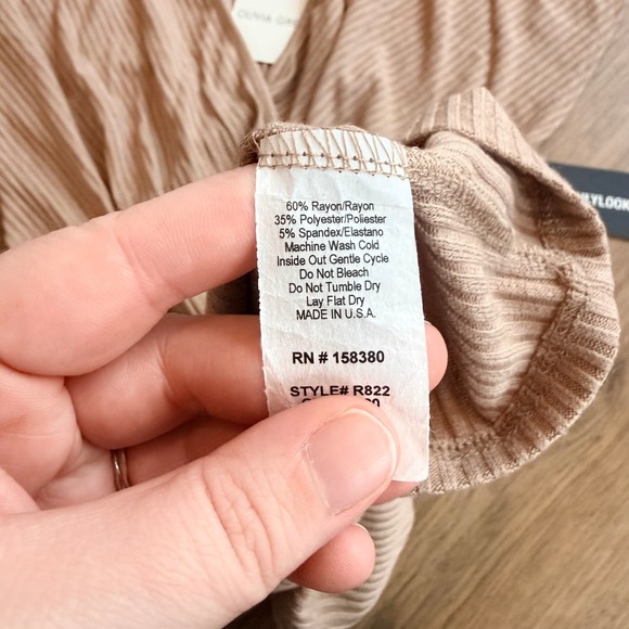 NWT OLIVIA GREY Tan Ribbed Wrap Front Romper Pockets Women's Size Medium - Picture 5 of 6